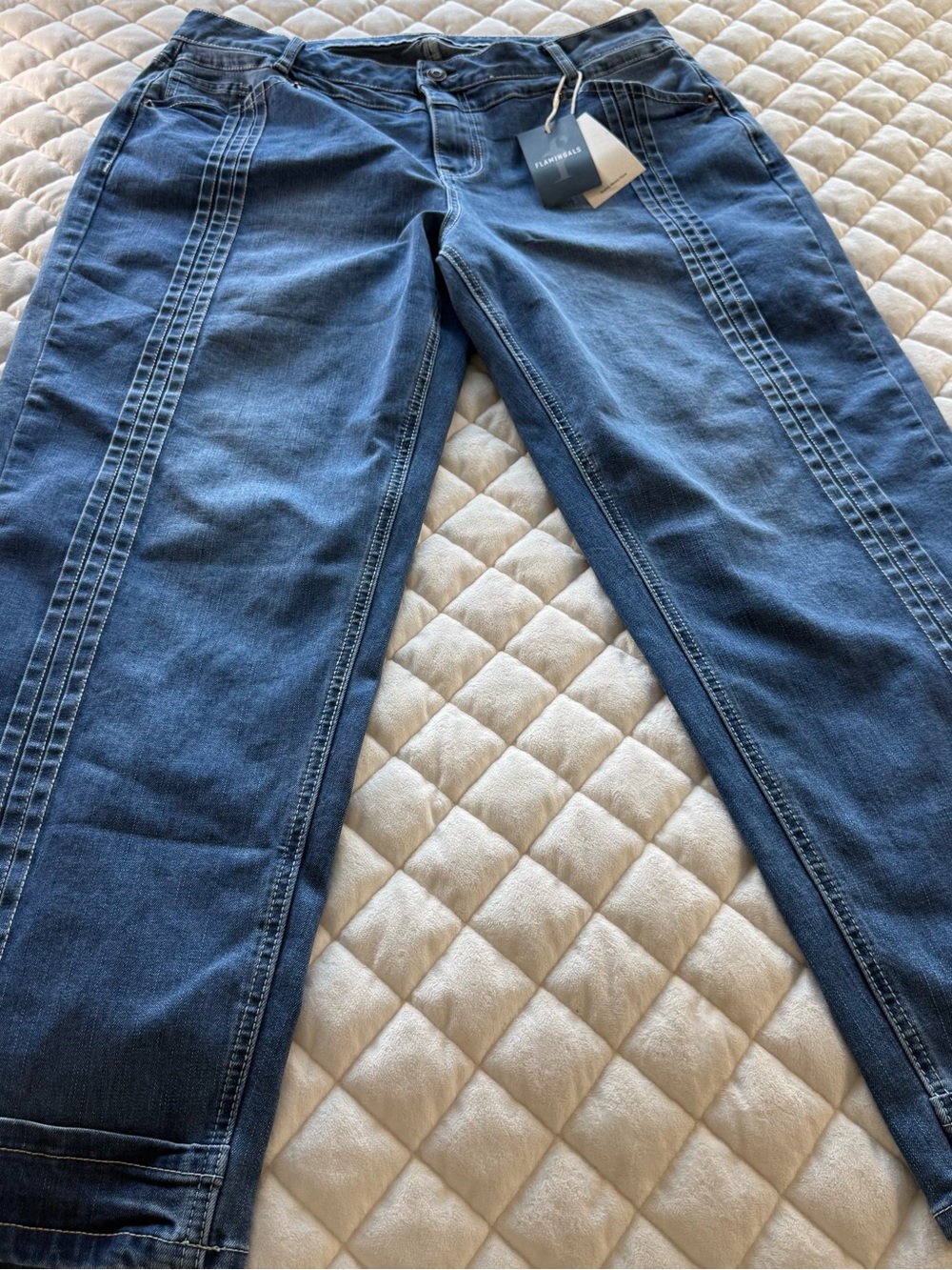 NWT Flamingals Medium Wash Pintuck Front Seam Straight Leg Jeans Size 2XL - Picture 3 of 14